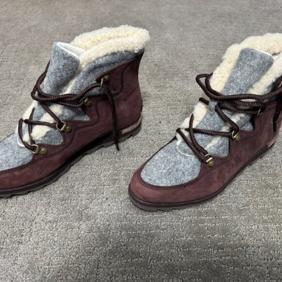 Sorel Women's Sneakchic Alpine Boots, Cattail, Red, Brown - Picture 2 of 8